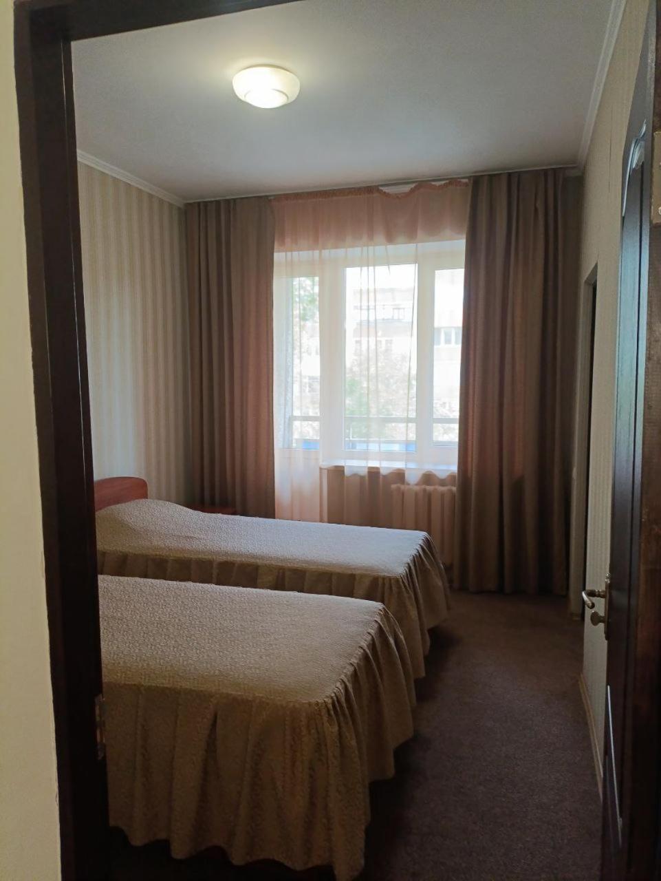 Kremin Hotel Кременчук Екстер'єр фото