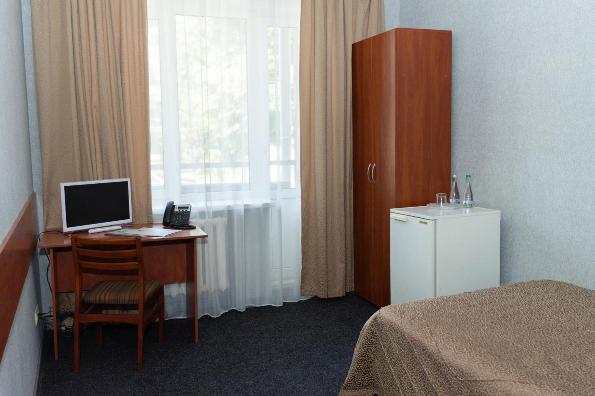 Kremin Hotel Кременчук Екстер'єр фото