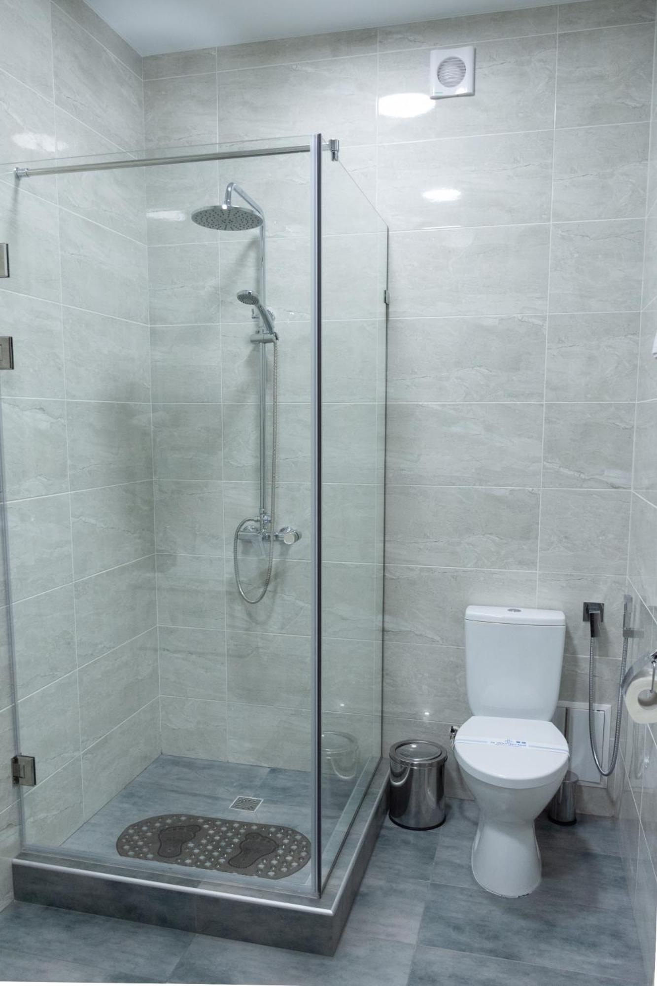 Kremin Hotel Кременчук Екстер'єр фото