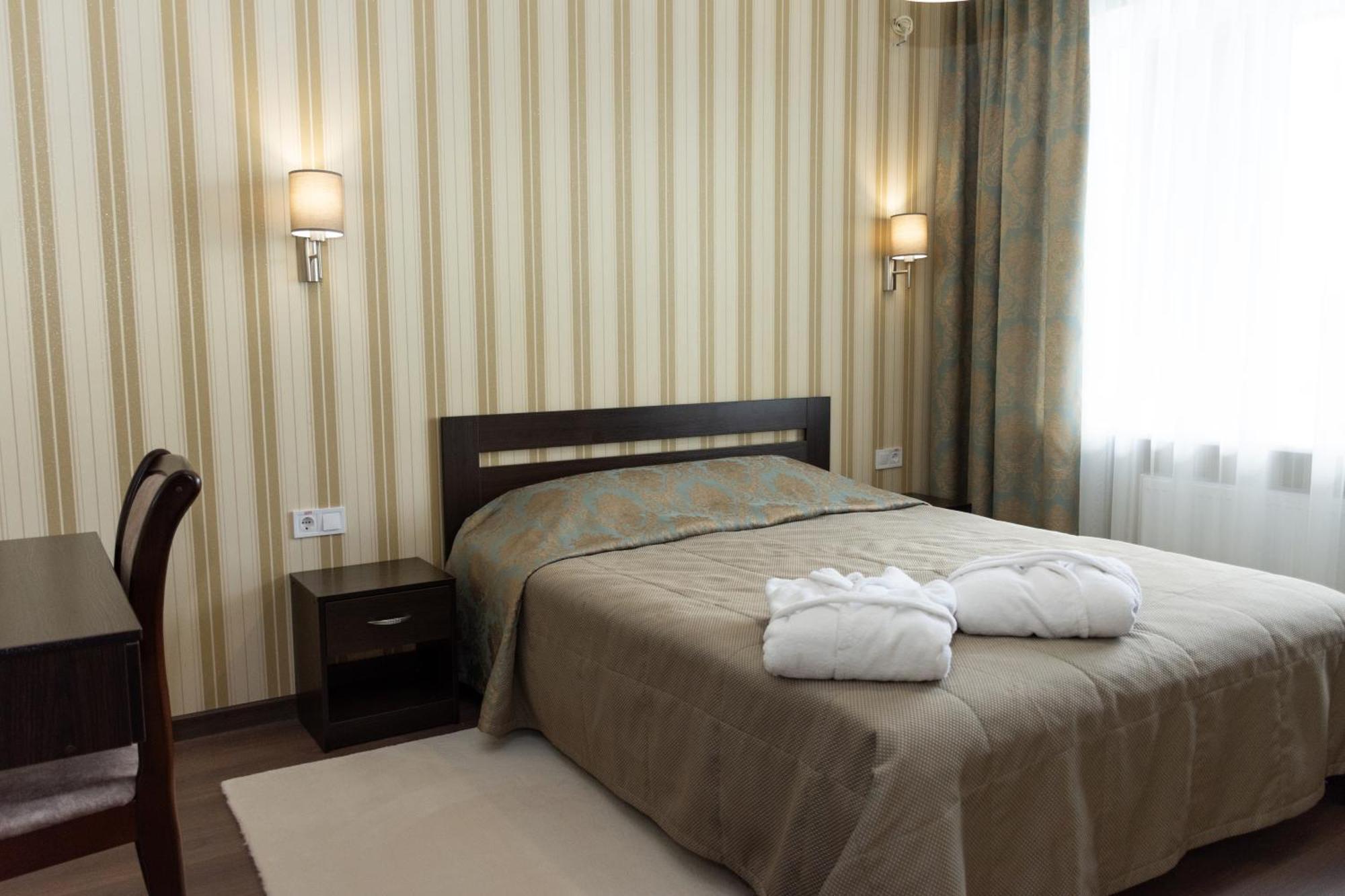 Kremin Hotel Кременчук Екстер'єр фото