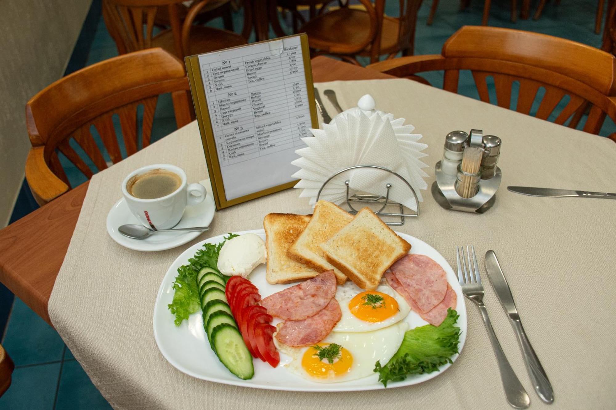 Kremin Hotel Кременчук Екстер'єр фото