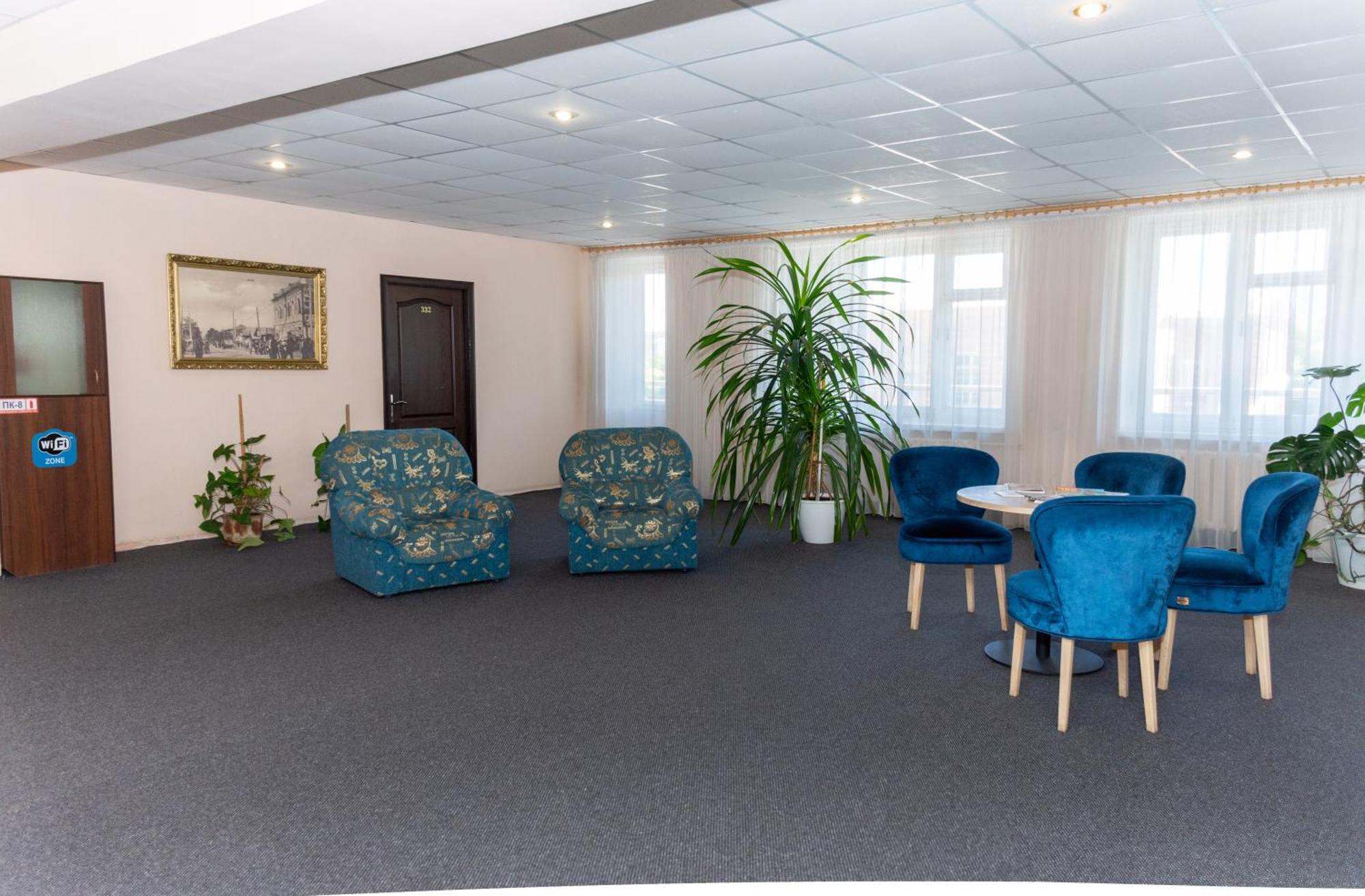 Kremin Hotel Кременчук Екстер'єр фото