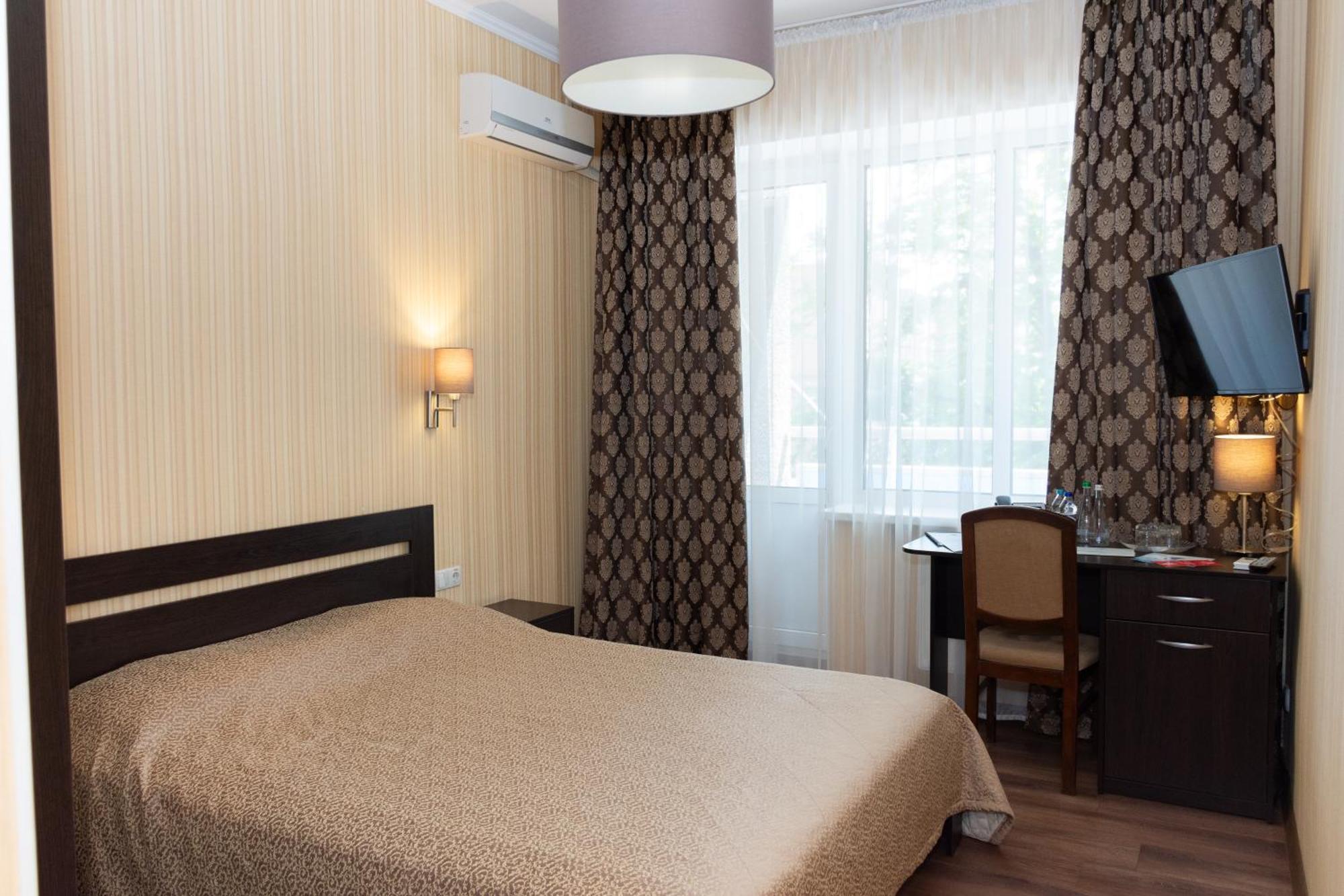 Kremin Hotel Кременчук Екстер'єр фото