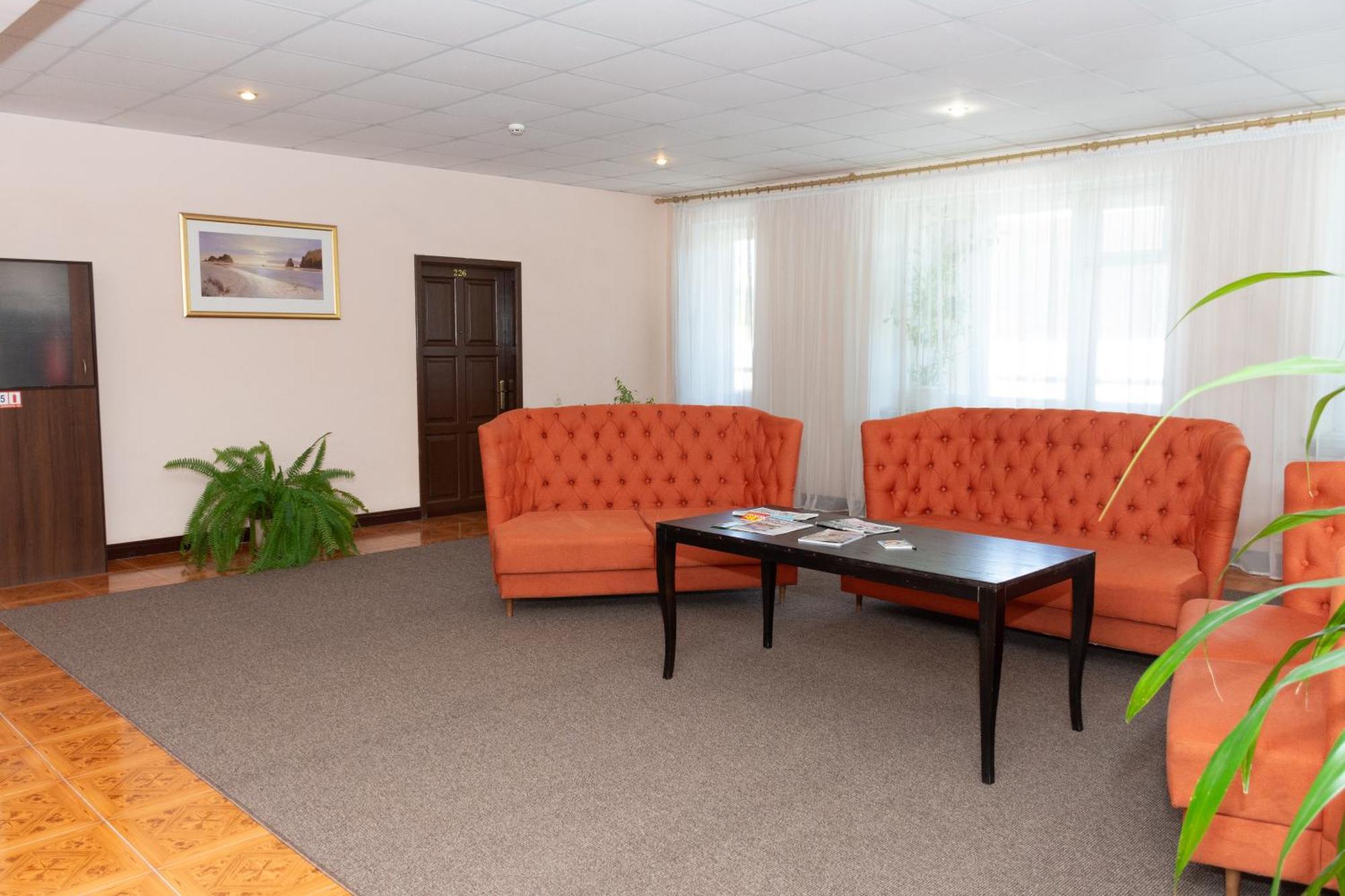 Kremin Hotel Кременчук Екстер'єр фото